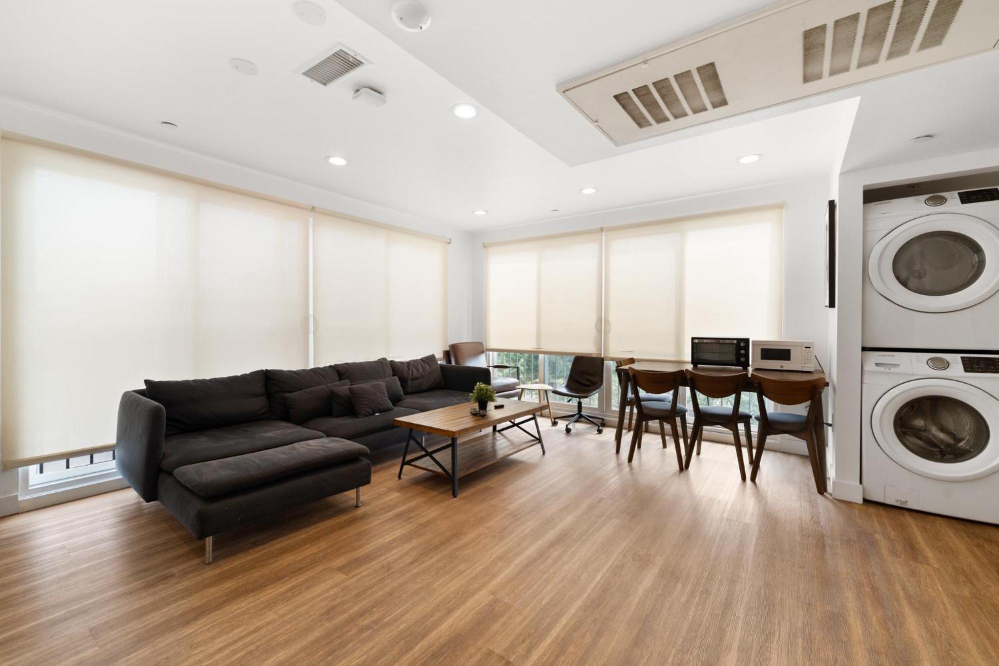 Charming Urban Retreat Near Usc In La- Private Room With Share Living Room With Kitchen 로스앤젤레스 외부 사진